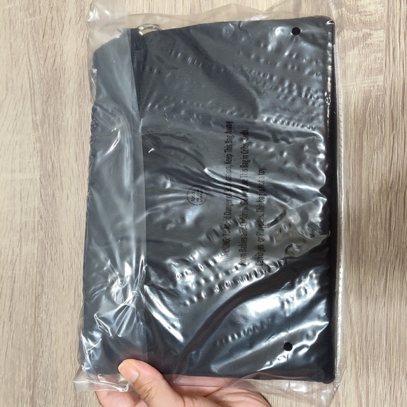 NWT WILD FABLE ALIEN DOUBLE POUCH 👽 - Picture 3 of 5